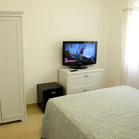 Artemide 4*